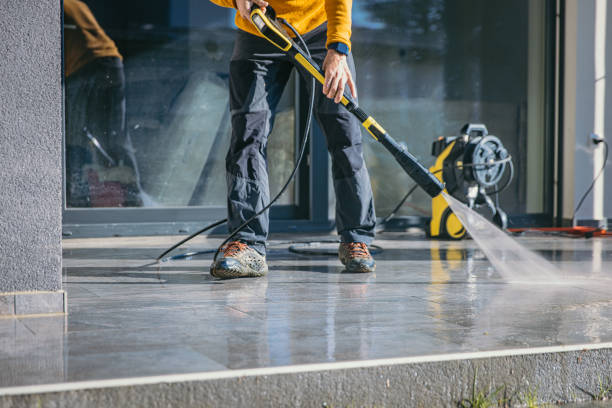 Best Sidewalk and Walkway Cleaning  in Conneaut Lakeshore, PA